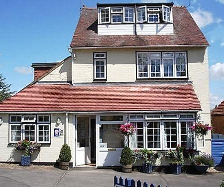 Penryn Guest House, Ensuite Rooms, Free Parking And Free Wifi Stratford-upon-Avon Eksteriør billede