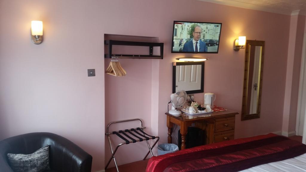 Penryn Guest House, Ensuite Rooms, Free Parking And Free Wifi Stratford-upon-Avon Eksteriør billede