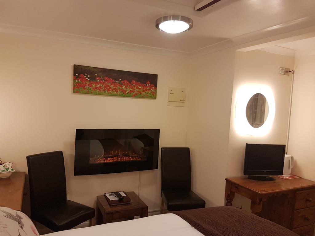 Penryn Guest House, Ensuite Rooms, Free Parking And Free Wifi Stratford-upon-Avon Eksteriør billede