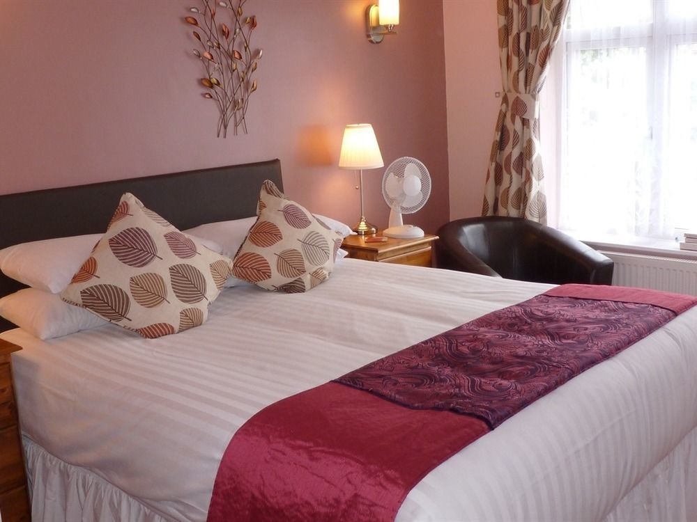 Penryn Guest House, Ensuite Rooms, Free Parking And Free Wifi Stratford-upon-Avon Eksteriør billede