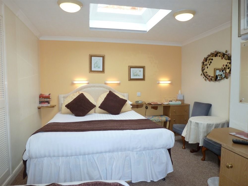 Penryn Guest House, Ensuite Rooms, Free Parking And Free Wifi Stratford-upon-Avon Eksteriør billede