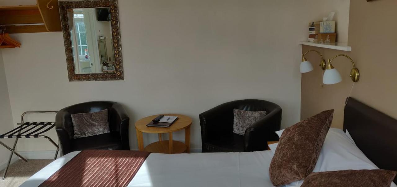Penryn Guest House, Ensuite Rooms, Free Parking And Free Wifi Stratford-upon-Avon Eksteriør billede