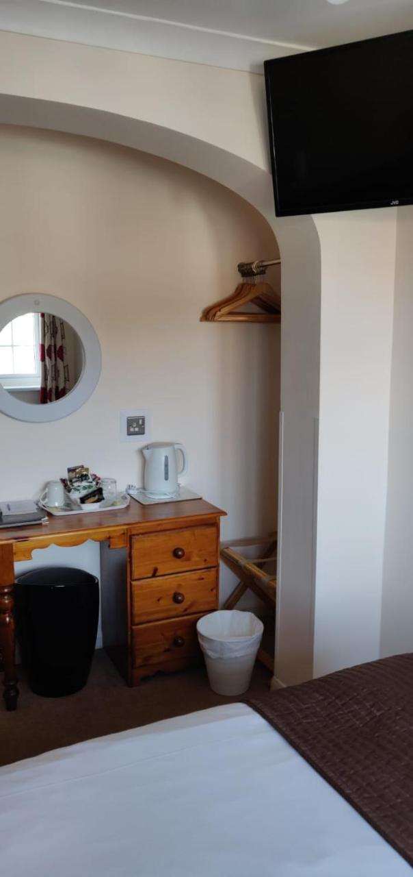 Penryn Guest House, Ensuite Rooms, Free Parking And Free Wifi Stratford-upon-Avon Eksteriør billede